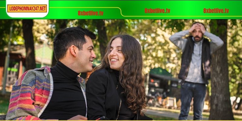 Giải mã chiêm bao thấy chồng có hành vi lén lút